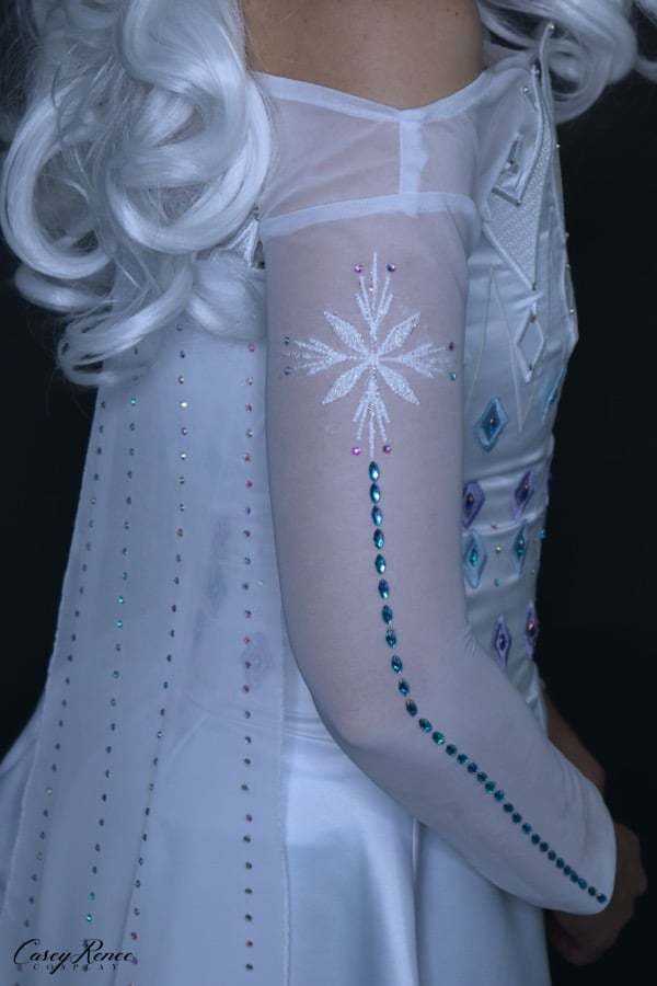 How to Sew Elsa’s Dress from Frozen 2 (Elsa Cosplay Sewing Tutorial)