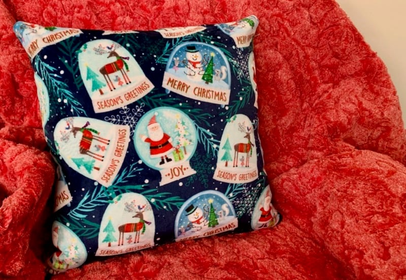 How to Sew a Santa-Themed Holiday Pillow (Petal Pop Santa Pattern Sewing Tutorial)