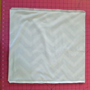 This is the EASIEST way to make a pillow cover...perfect for Beginners