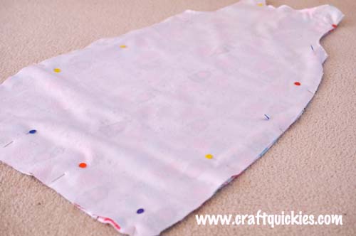 Free baby sleep sack pattern - simple to make with cuddle fabric!