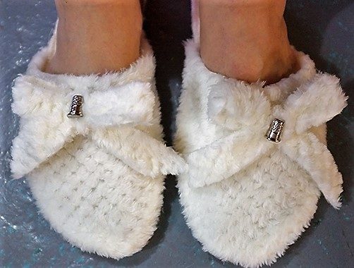 DIY Faux Fur Slippers Pattern Tutorial