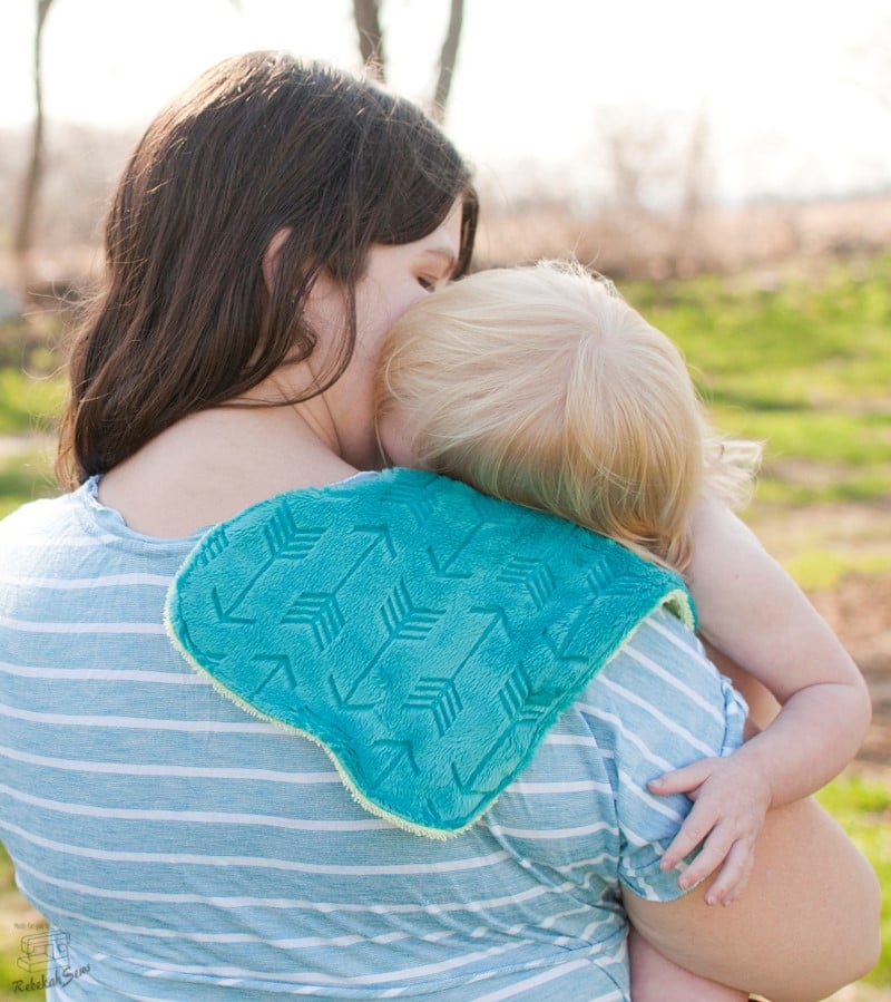 Super soft baby burp cloth - quick and easy to make