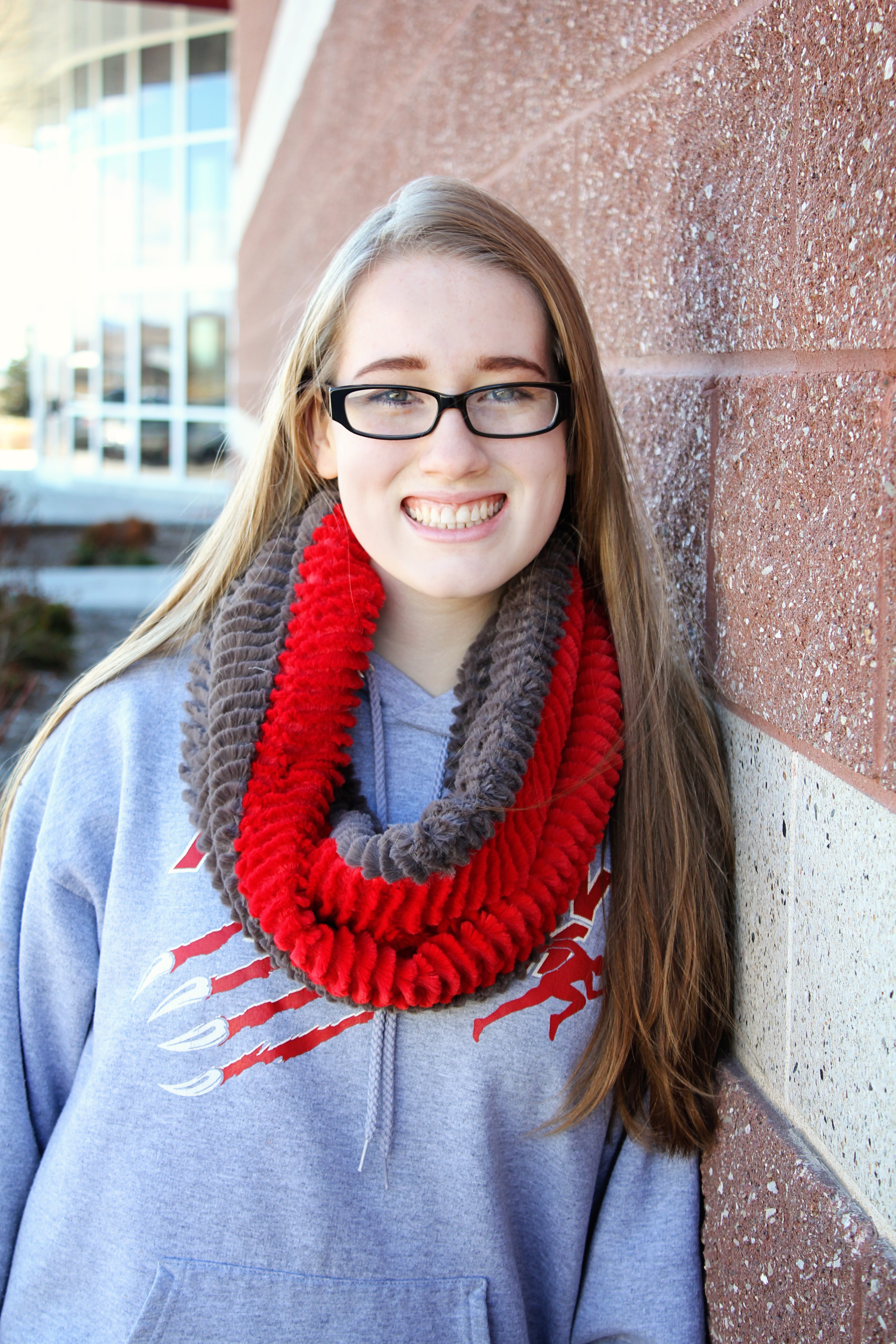 Team Spirit Cuddle Infinity Scarf Free Sewing Pattern from Shannon Fabrics! I want to sew these!