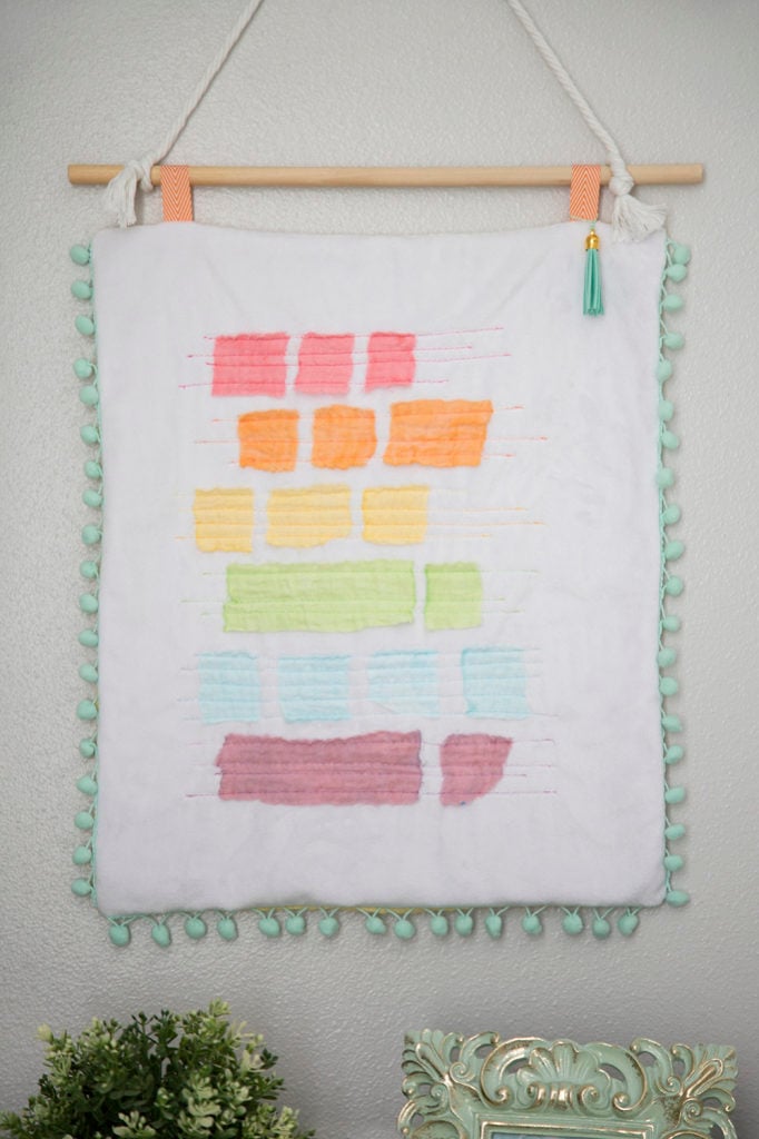 Wall Hanging in Embrace double gauze with Aurifil threads