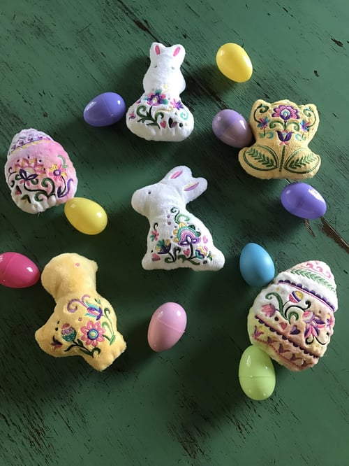 Fluffy Cuddle® Bunnies and More! In the hoop Easter Stuffies
