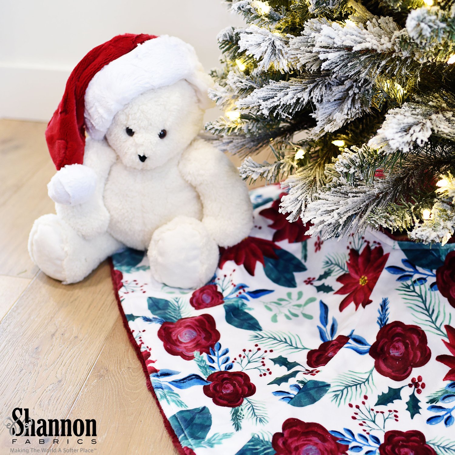 Video How to Sew a Cuddle® Minky Fabric Tree Skirt (& Free Tree Skirt