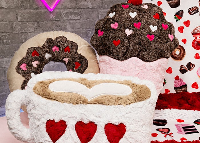 Adorable Valentine's Day Sewing Projects and Fabrics For Those You Love